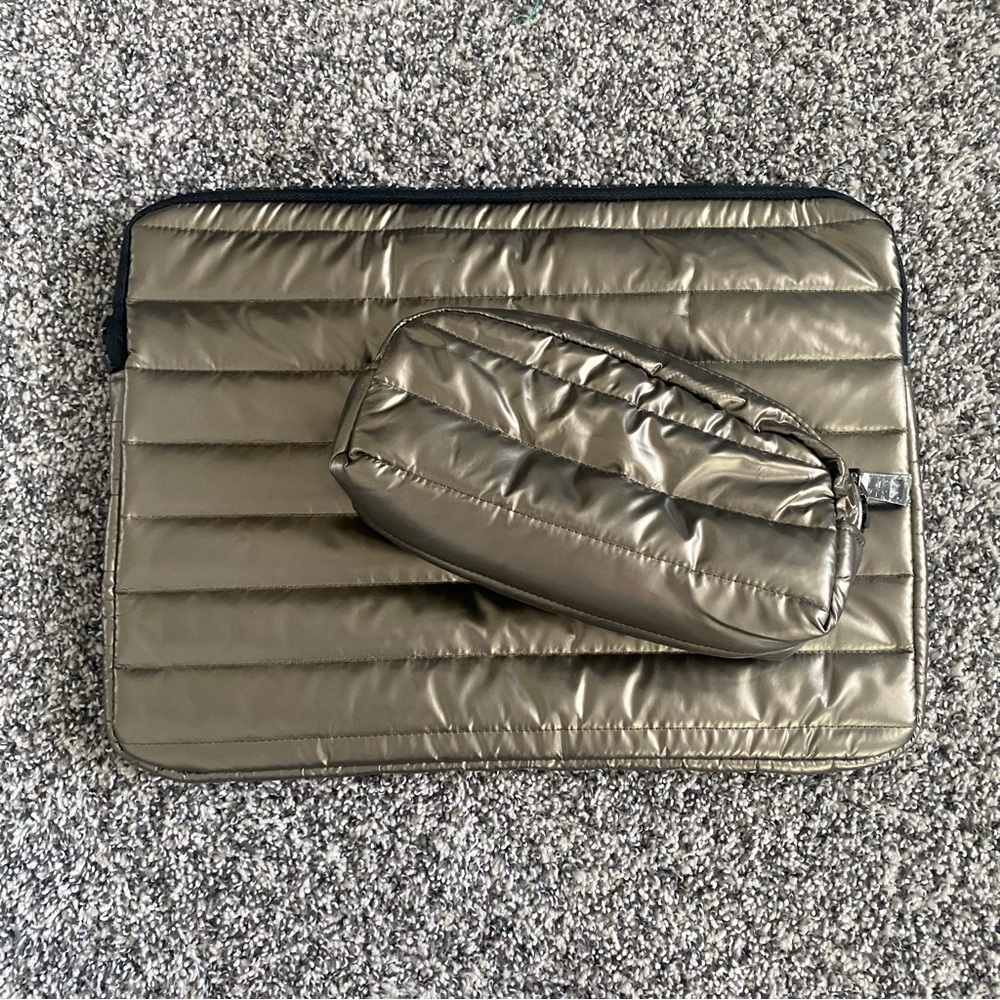 Think Royln Laptop Sleeve & Small Travel Pouch